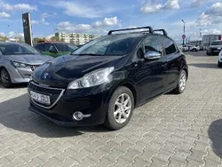 Czarny Używany 2015 Peugeot 208 Allure Hatchback | 25 900 zł (Dobra cena)