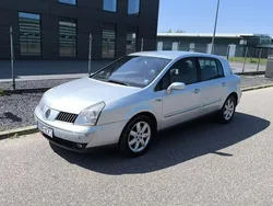 Srebrny (metalik) Używany 2004 Renault Vel Satis Hatchback | 4900 zł