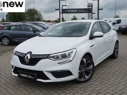 Biały Używany 2017 Renault Mégane IV Life Hatchback | 43 900 zł (Uczciwa cena)