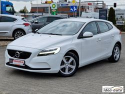 Biały Używany 2017 Volvo V40 Business Edition Kombi | 49 900 zł (Dość drogi)