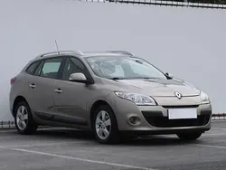 Brązowy Używany 2010 Renault Mégane III Kombi | 17 999 zł (Uczciwa cena)