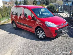 Czerwony Używany 2015 Citroën Berlingo Minivan | 31 900 zł (Uczciwa cena)