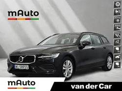 Czarny Używany 2021 Volvo V60 Momentum Kombi | 112 900 zł