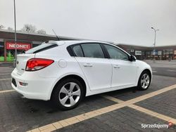 Biały Używany 2011 Chevrolet Cruze Hatchback | 14 500 zł