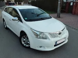 Biały Używany 2011 Toyota Avensis Kombi | 29 900 zł (Uczciwa cena)