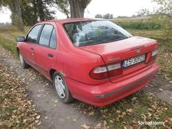 Czerwony Używany 1998 Nissan Almera Sedan/Limuzyna | 1000 zł