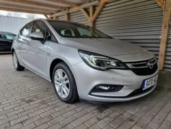 Srebrny Używany 2018 Opel Astra Enjoy Hatchback | 43 009 zł (Uczciwa cena)