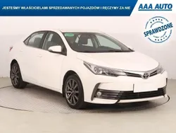 Biały Używany 2017 Toyota Corolla | 51 499 zł (Dobra cena)