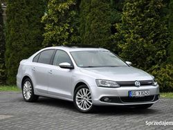 Szary Używany 2014 VW Jetta Hybrid Sedan/Limuzyna | 39 900 zł