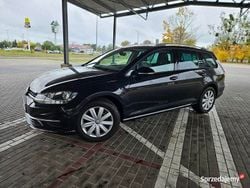 Czarny Używany 2020 VW Golf VII Kombi | 43 900 zł (Dobra cena)