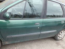 Zielony Używany 1999 Renault Scénic Minivan | 1000 zł (Uczciwa cena)