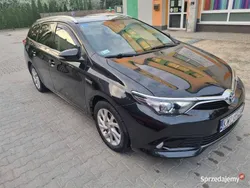 Używany 2019 Toyota Auris Hybrid Kombi | 59 000 zł (Uczciwa cena)