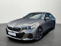 Szary oxide metalizowany Używany 2024 BMW 520 Comfort Edition Sedan/Limuzyna | 244 900 zł (Dobra cena)
