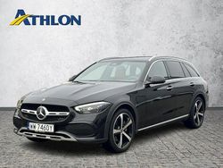 Czarny (metalik) Używany 2022 Mercedes C220 Kombi | 173 000 zł