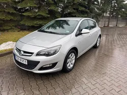 Srebrny Używany 2014 Opel Astra Hatchback | 10 900 zł