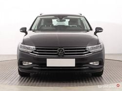 Szary Używany 2022 VW Passat Kombi | 86 999 zł (Uczciwa cena)