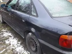 Czarny Używany 1995 Audi A4 Sedan/Limuzyna | 3700 zł