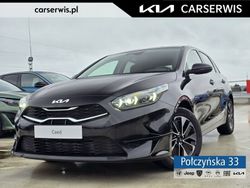 Czarny (metalik) Używany 2024 Kia Ceed 2 Hatchback | 109 890 zł (Dość drogi)