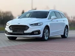Biały Używany 2019 Ford Mondeo Titanium Kombi | 58 999 zł (Uczciwa cena)