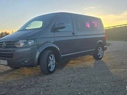Szary Używany 2012 VW Caravelle Minivan | 45 000 zł (Uczciwa cena)