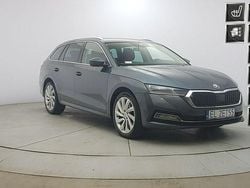 Szary Używany 2022 Skoda Octavia Style Kombi | 82 850 zł (Dość drogi)