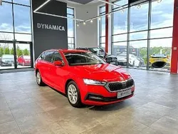 Czerwony Używany 2021 Skoda Octavia Ambition Kombi | 55 900 zł (Dobra cena)