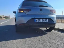 Szary Używany 2016 Seat Leon FR Hatchback | 48 000 zł (Uczciwa cena)
