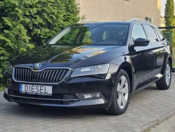 Czarny (metalik) Używany 2016 Skoda Superb Kombi | 59 900 zł (Super Cena)