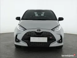 Biały Używany 2022 Toyota Yaris Hybrid Hatchback | 93 999 zł (Drogi)