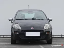 Czarny Używany 2014 Fiat Punto Hatchback | 14 499 zł (Uczciwa cena)