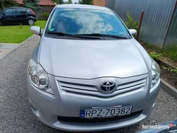 Srebrny Używany 2012 Toyota Auris Hatchback | 33 900 zł (Uczciwa cena)