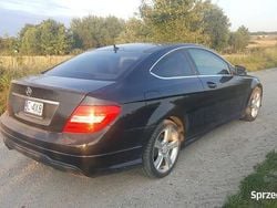 Czarny Używany 2013 Mercedes C250 Coupe | 42 000 zł