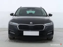 Czarny Używany 2021 Skoda Octavia Kombi | 75 999 zł (Uczciwa cena)