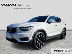 Biały Używany 2021 Volvo XC40 SUV | 128 000 zł (Uczciwa cena)