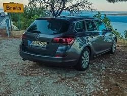 Szary Używany 2011 Opel Astra Kombi | 21 900 zł (Dość drogi)