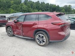 Czerwony Używany 2021 Toyota Highlander XLE SUV | 83 000 zł
