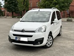 Biały Używany 2015 Citroën Berlingo Minivan | 38 900 zł (Dość drogi)