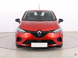 Czerwony Używany 2020 Renault Clio V SE Hatchback | 44 999 zł (Dobra cena)