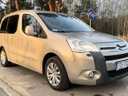 Beżowy Używany 2011 Citroën Berlingo Minivan | 20 000 zł (Dobra cena)