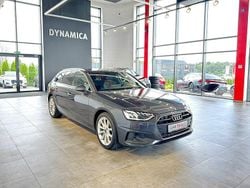 Szary Używany 2023 Audi A4 Premium Kombi | 129 900 zł