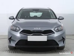 Szary Używany 2021 Kia Ceed Kombi | 71 999 zł (Uczciwa cena)