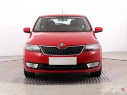 Czerwony Używany 2014 Skoda Rapid Hatchback | 28 999 zł (Uczciwa cena)