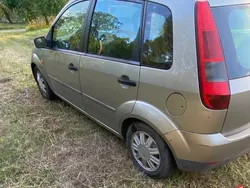 Beżowy Używany 2003 Ford Fiesta Hatchback | 2599 zł (Uczciwa cena)