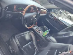 Srebrny Używany 2003 Jaguar XJ Sedan/Limuzyna | 39 777 zł