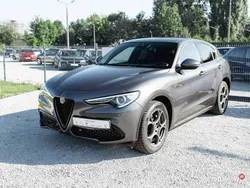 Szary Używany 2022 Alfa Romeo Stelvio Sprint SUV | 143 850 zł (Dobra cena)
