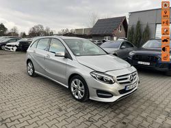 Srebrny Używany 2018 Mercedes B200 Minivan | 39 900 zł