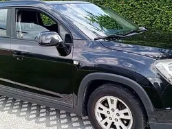 Czarny Używany 2011 Chevrolet Orlando Minivan | 17 700 zł