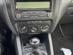 Grafitowy Używany 2011 VW Jetta Sedan/Limuzyna | 29 999 zł (Uczciwa cena)