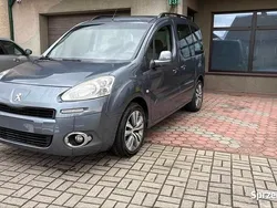 Niebieski Używany 2012 Peugeot Partner Tepee Minivan | 27 000 zł