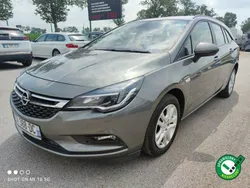Grafitowy (metalik) Używany 2017 Opel Astra Sedan/Limuzyna | 36 500 zł (Uczciwa cena)